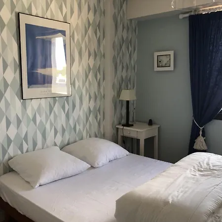 Les Remparts Face Apartment